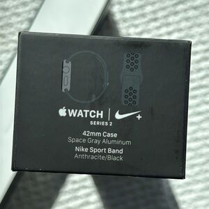 Apple Watch Series 2 Nike + 42MM aluminum case, ion x glass, ceramic back, gps